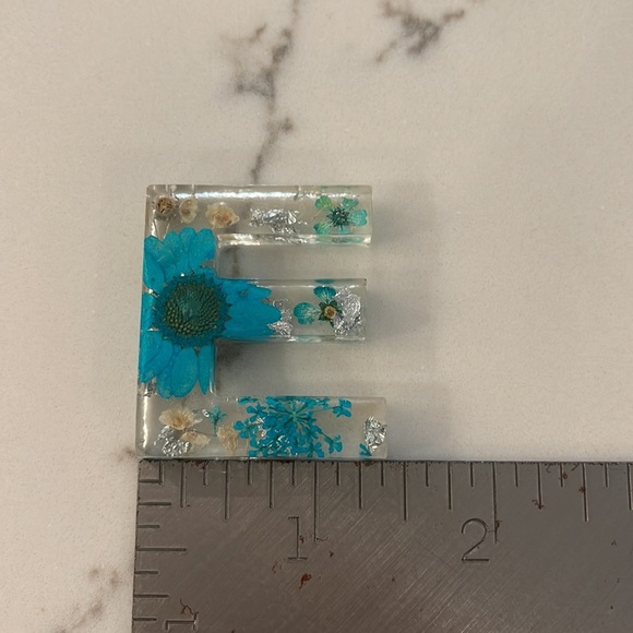 Floral Acrylic “E” - Picture 2 of 3